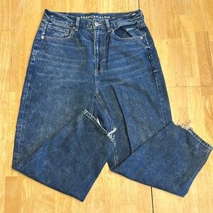 American Eagle Relaxed Mom Jean - Dark Wash